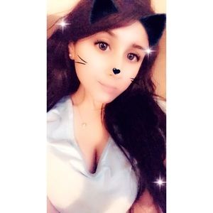 Meet your Posher, April